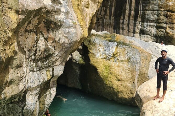 Sinkhole-Fins Beach & Wadi Tiwi Adventure - Accessibility Features