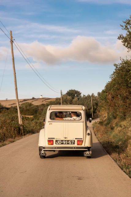 Sintra: Countryside Gastronomic Tour in a Vintage Car - Picnic in Mafra