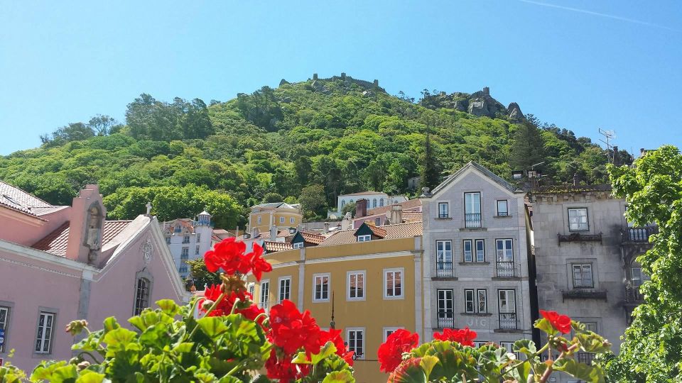 Sintra : Exclusive Full-Day Monuments Tour - Getting There