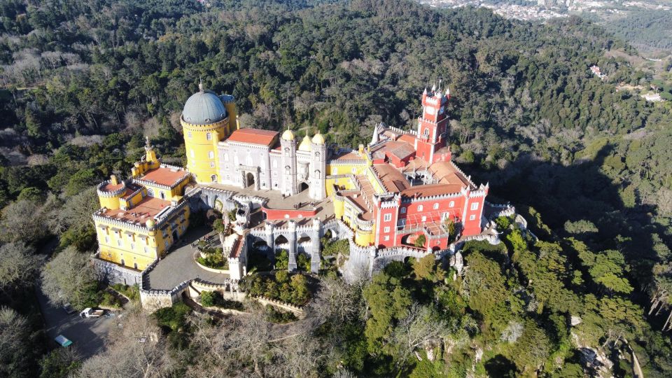 Sintra : Exclusive Full-Day Monuments Tour - Booking and Cancellation