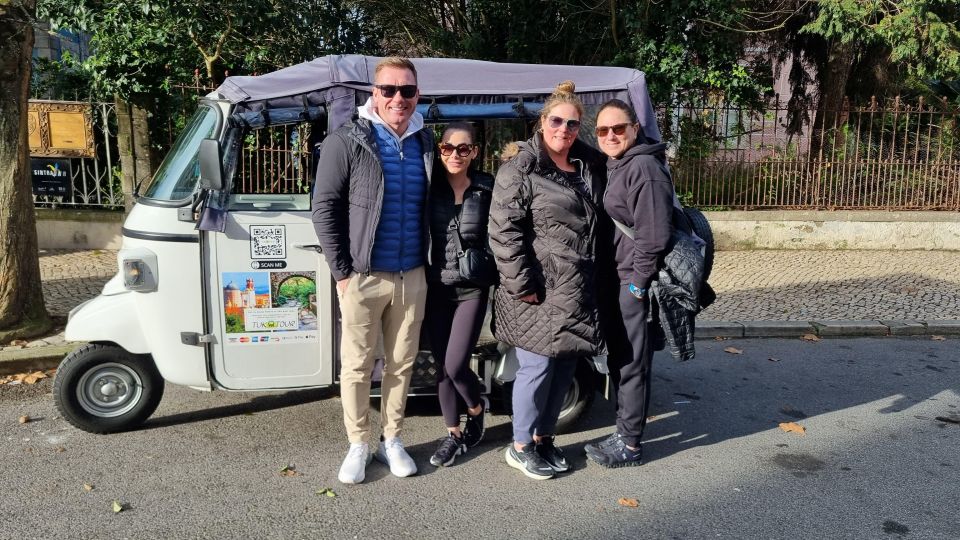 Sintra: Highlights Tour in Sintra on a Tuk Tuk - Skip-the-line Access and Live Guides