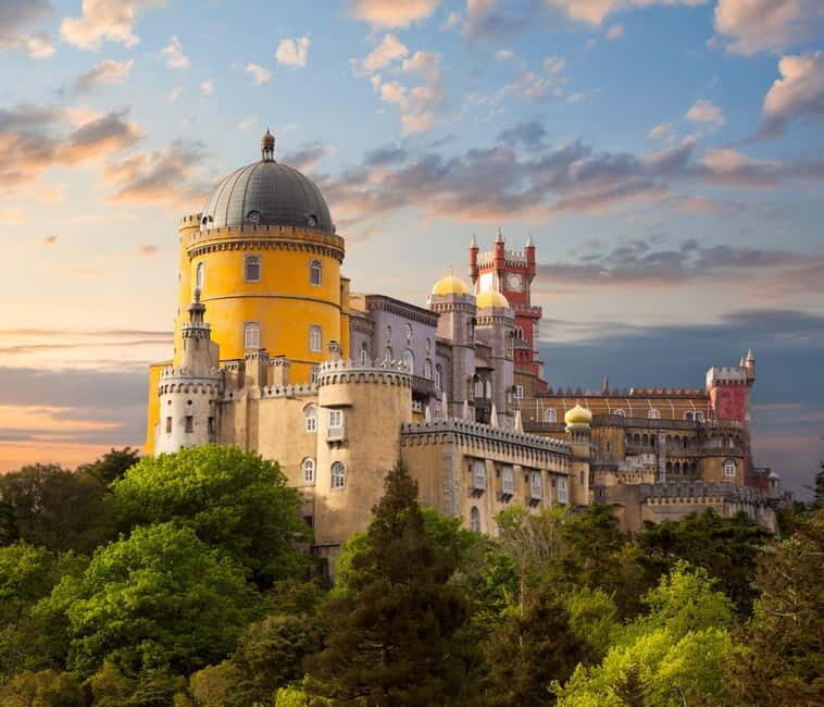 Sintra Hike: Past palaces and hidden paths. - Starting Point and Overall Structure