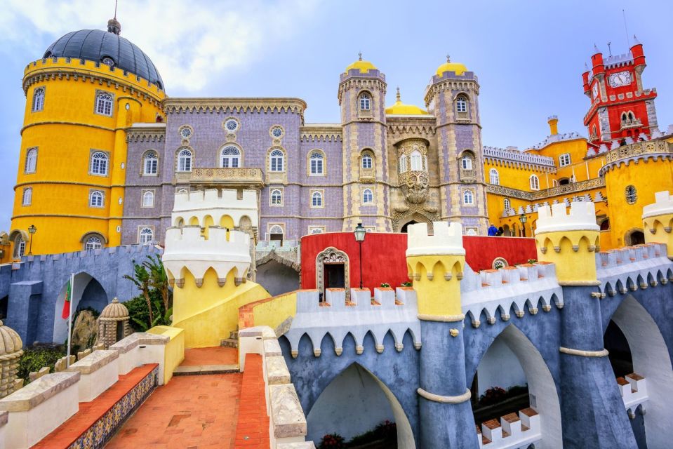 Sintra: Pena Palace & Park Entry Ticket & Audio Guided Tour - Palace Architecture