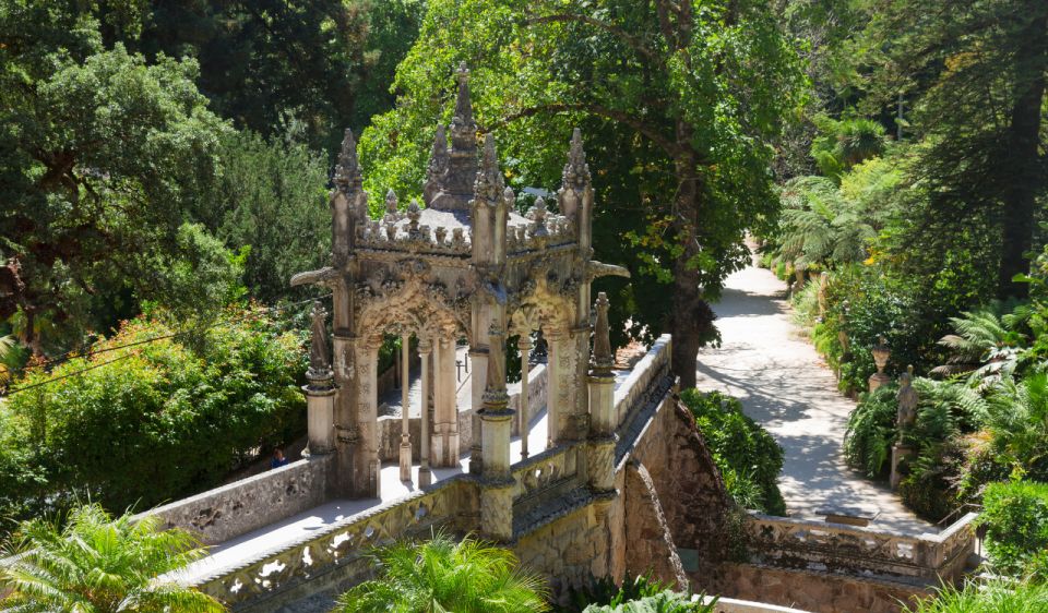 Sintra Private Tour With Visit Pena Palace & Quinta Da Regaleira - Discovering Quinta Da Regaleiras Mystical Grottoes