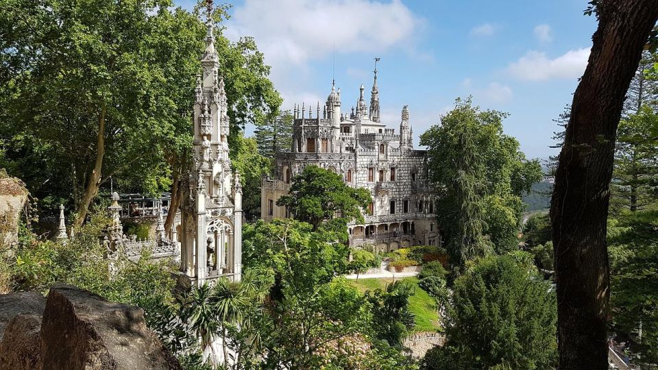 Sintra: Private Walking Tour (National Palace & Regaleira) - Itinerary Highlights