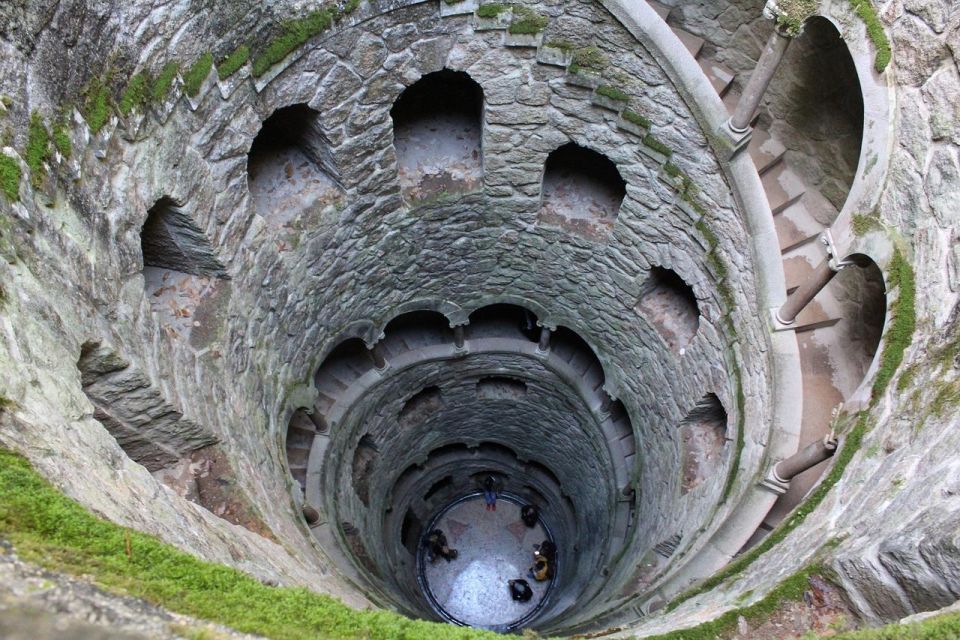 Sintra: Private Walking Tour (National Palace & Regaleira) - Sintra National Palace