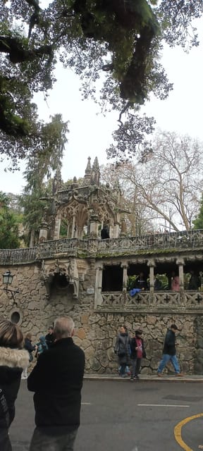 Sintra Tour Full Day by Luxury Mercedes - FAQ