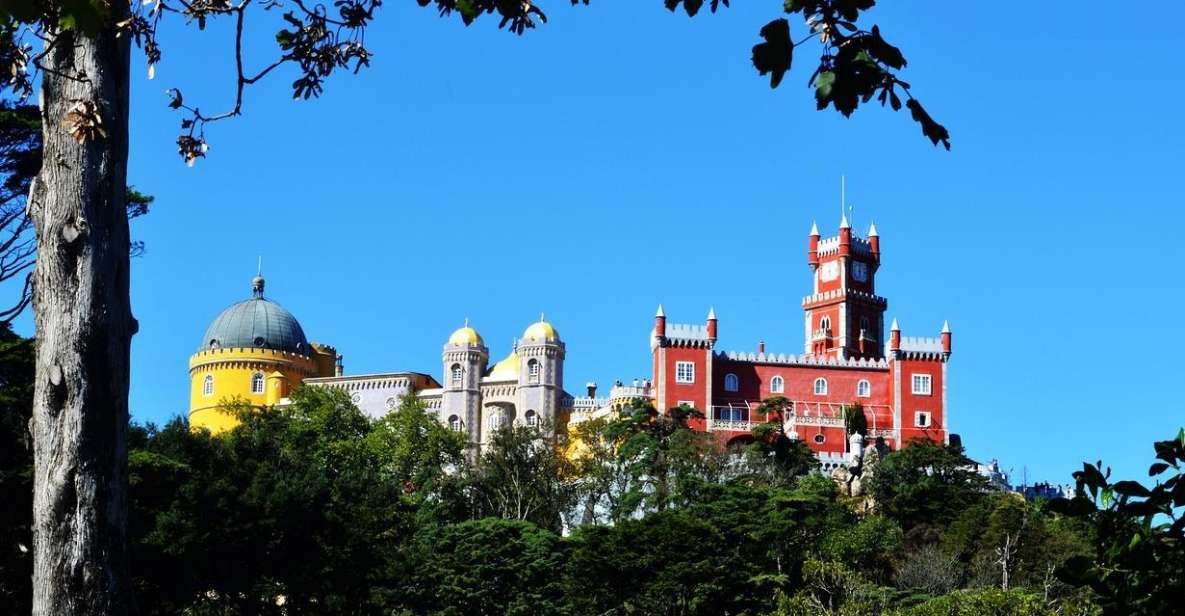 Sintra:1 Hour Tuk Tuk Experience to Pena Palace(3 Monuments) - Itinerary Highlights