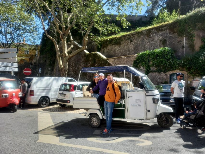Sintra:1 Hour Tuk Tuk Experience to Pena Palace(3 Monuments) - Customer Reviews