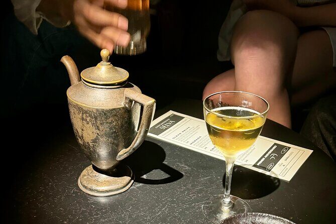 Sipping CDMX : Bar Hopping with Local Bartenders - A Closer Look at the Experience