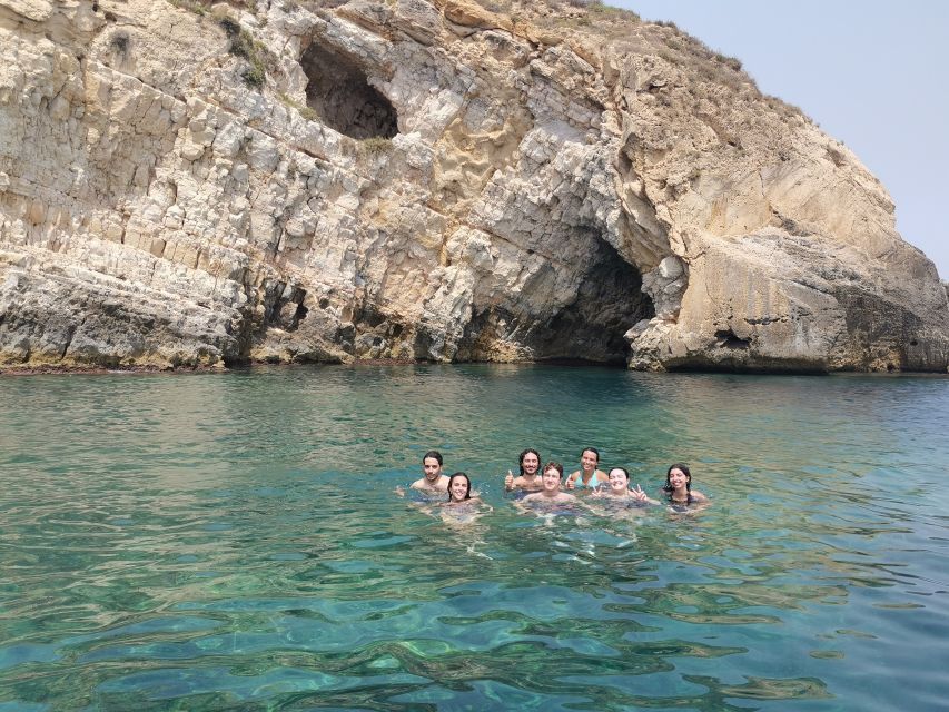 Siracusa: Ortigia Boat Tour + Marine Grottos + Fruit + Prosecco - Key Points