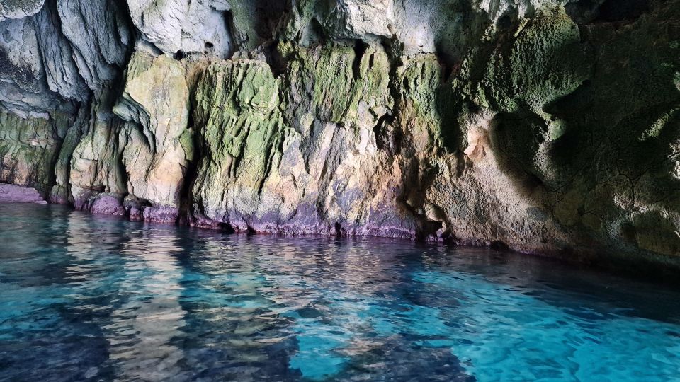Siracusa: Ortigia & Sea Caves Speedboat Tour With Swim Stop - Inclusions