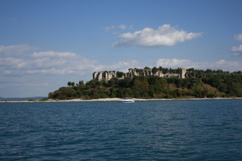 Sirmione: 25 Minute Boat Cruise Around the Peninsula - Highlights and Sights