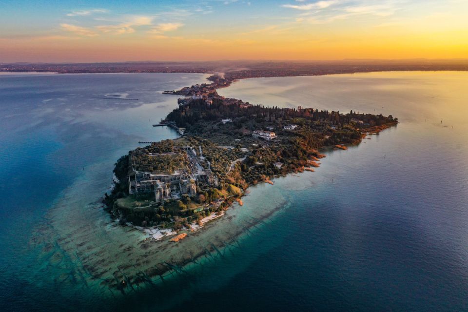 Sirmione: Sunset Boat Cruise With Local Wine - Private Tour With Wine and Fruit