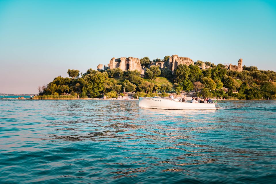 Sirmione: Sunset Boat Cruise With Local Wine - Whats Included in the Tour