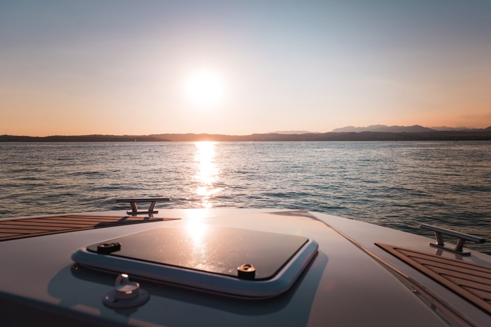 Sirmione: Sunset Boat Cruise With Local Wine - Important Booking Information