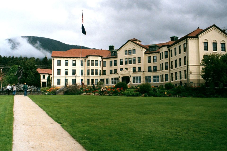 Sitka: Self-Guided Audio Walking Tour - Sheldon Jackson Museum