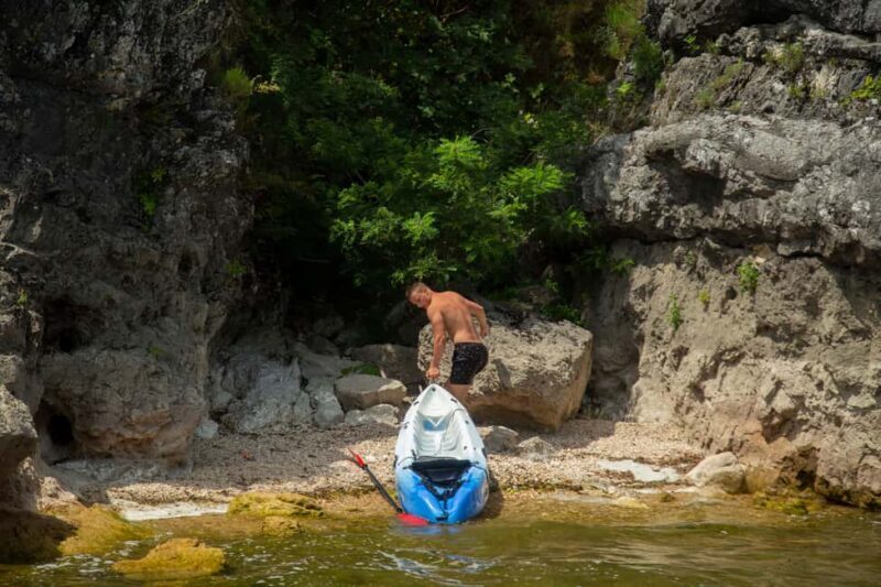 Skadar Lake: Individual Kayaking, hidden canals and swimming - Final Reflection