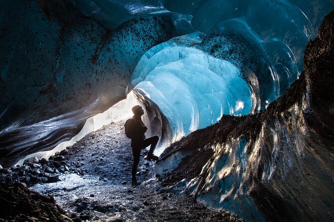 Skaftafell Ice Cave and Glacier Hike - Extra Small Group - Personalized Glacier Hike Experience
