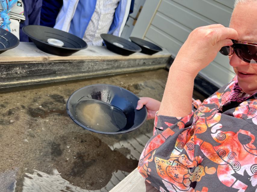 Skagway: Gold Panning Experience - Details of the Activity
