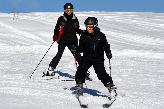 Ski and Snowboard Group Lessons in Borovets - Group Size and Accessibility