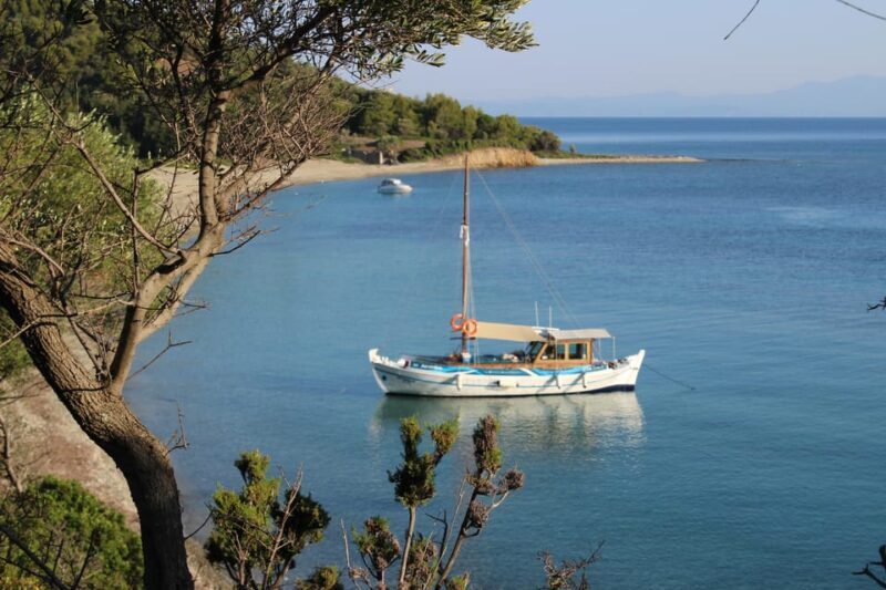 Skiathos: Boat Cruise with Dinner & Sunset Viewing - An Authentic Family-Run Experience on the Aegean Waters