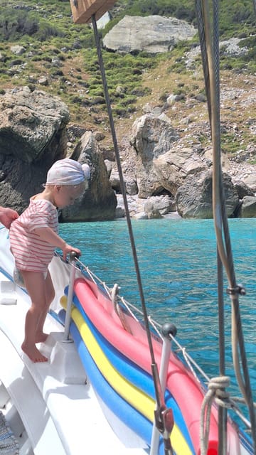 Skiathos: Boat Cruise with Dinner & Sunset Viewing - Who Should Consider This Tour?