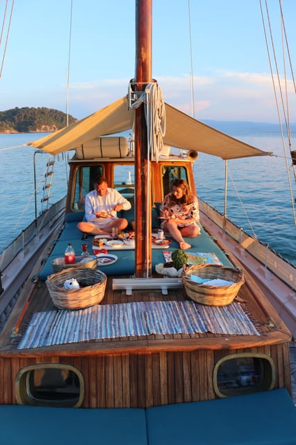 Skiathos: Boat Cruise with Dinner & Sunset Viewing - Final Thoughts