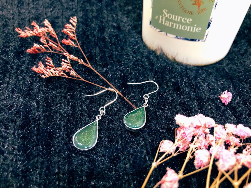 Skin Jewelry :Small Group Handmade Earrings Course - Pricing and Reservation Details