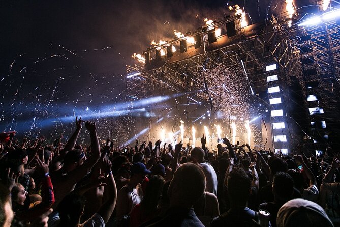 Skip-The-Line at Vegas Clubs With a Party Bus! - Meeting and End Points