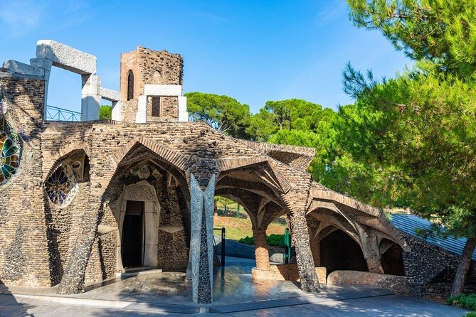 Skip the Line: Audio Guide Visit Gaudi Crypt and Colònia Güell Ticket - Meeting Point and Departure Details