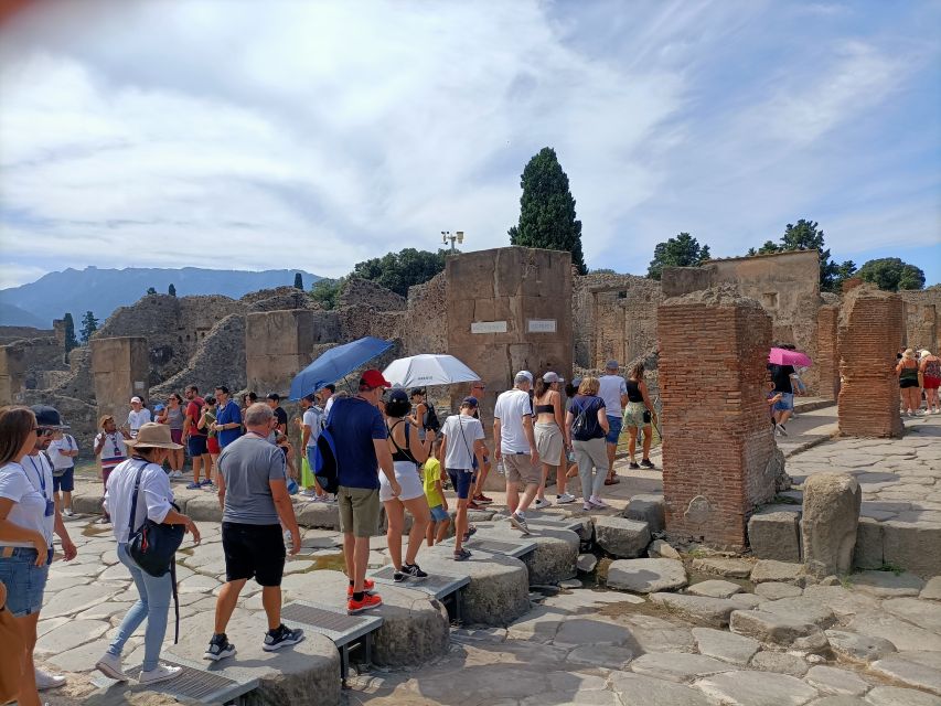 Skip the Line Family-Friendly Pompeii Tour W Archaeologist - Practical Recommendations
