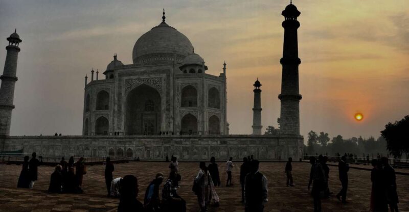 Skip-The-Line: Guided Tour of Taj Mahal With Mausoleum - Key Points