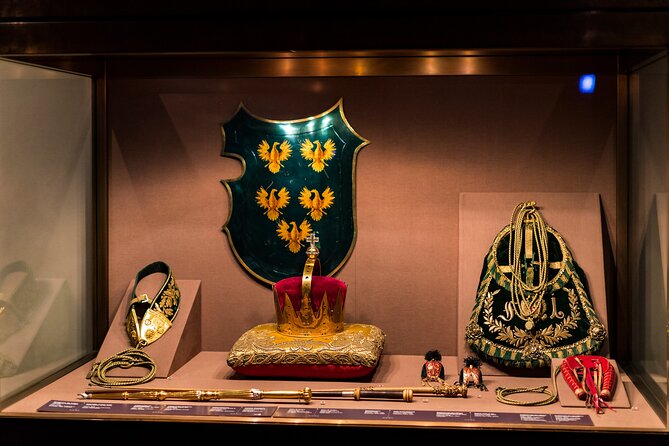 Skip-the-line Imperial Treasury Vienna Private Guided Tour - Exploring the Sisi Museum