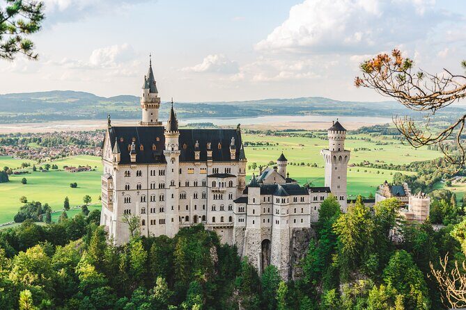 Skip The Line Neuschwanstein Castle Tour from Hohenschwangau - Key Points