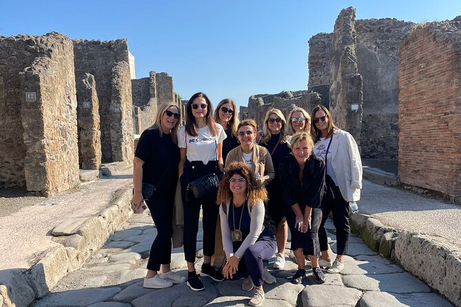 Skip-The-Line Tickets VIP Small Group Tour To Pompei and Vesuvius - Meeting and Pickup