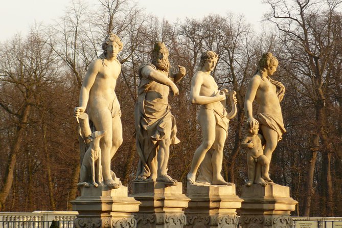 Skip-the-Line Wilanow Palace and Gardens Private Guided Tour - Highlights and Inclusions