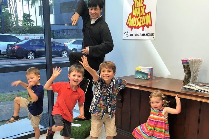 Skip the Line:Wax Museum Ticket-World in Wax & Guided Tour of Chamber of Horrors - An In-Depth Look at the Wax Museum Experience