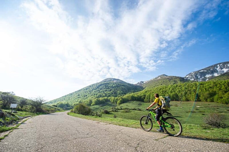 Skopje: Yugoslav Communist Tour on 2 wheels - A Practical Introduction to Skopje’s Communist Architecture