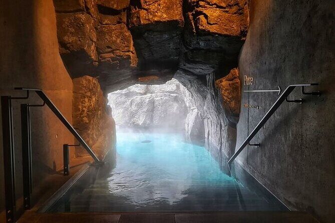 Sky Lagoon Transfers to/from Keflavík International Airport - Key Points