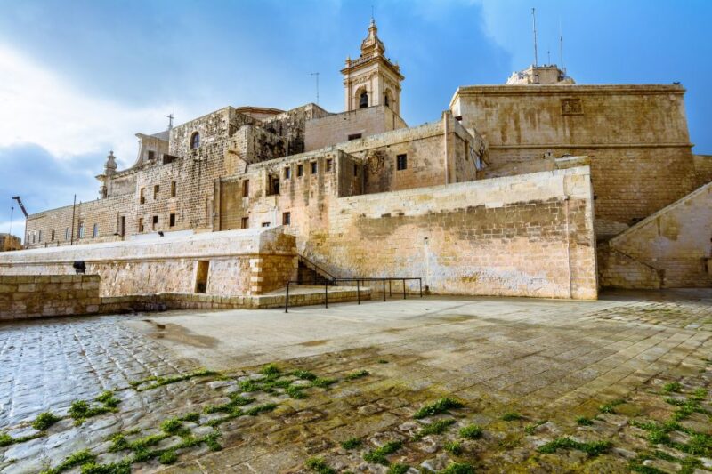 Sliema or St. Pauls Bay: Best of Gozo and Comino Day Trip - Onboard Facilities
