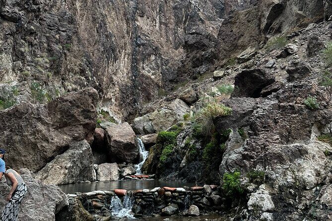 Slot Canyon Hike to Colorado River and Hot Springs - FAQs