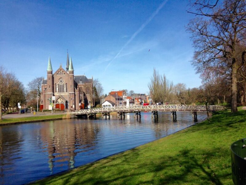 Small Group Alkmaar Cheese Market and City Tour *English* - Tour Accessibility
