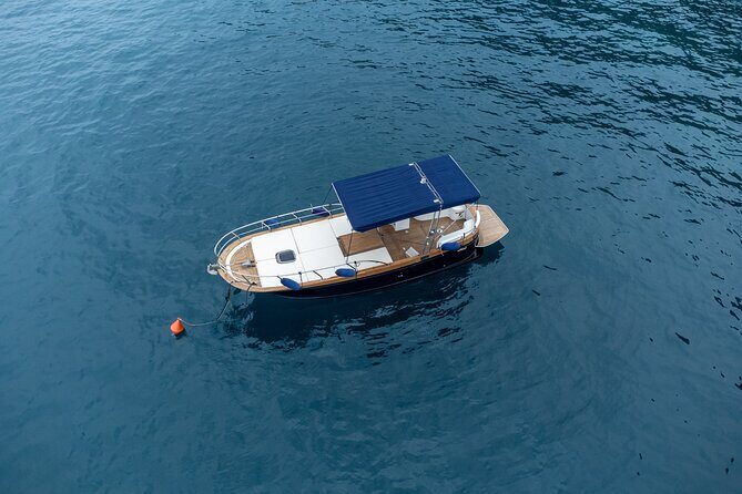 Small group boat tour with Amalfi and Positano - Discovering the Amalfi Coast by Boat: What to Expect