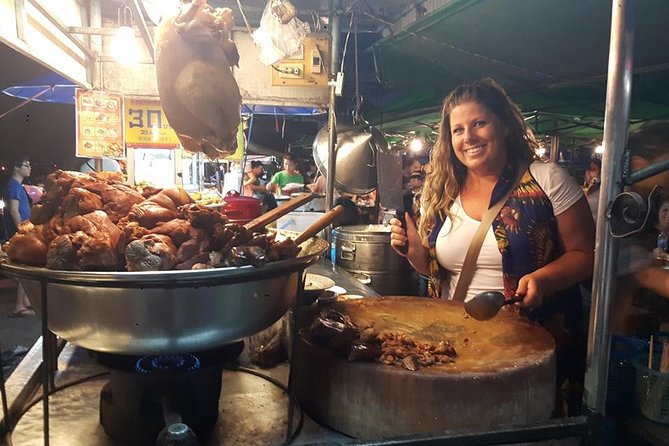 Small-Group Chiang Mai Evening Street Food Tour - Customer Reviews