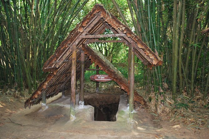 Small-group Cu-Chi Tunnel: 1-Day Ben-Duoc Temple & Liberated Zone - Group Size