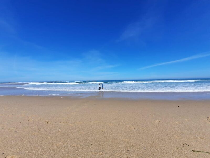 Small Group Excursion to Nazaré, Alcobaça and Obidos from Lisbon - FAQ