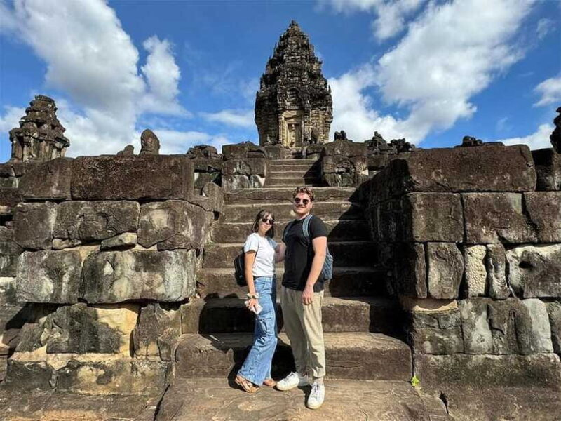 Small-Group Explore Angkor Wat Sunrise Tour with Guide - The Experience: What You’ll Feel and See