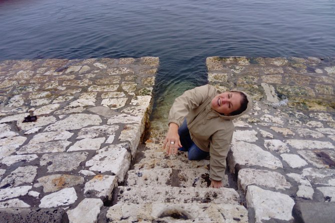 Small Group Giants Causeway Day Tour From Belfast - Maximum Group Size