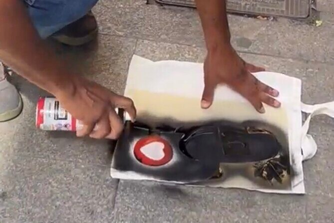 Small-Group Graffiti Tour and Workshop in El Carmen - Key Points